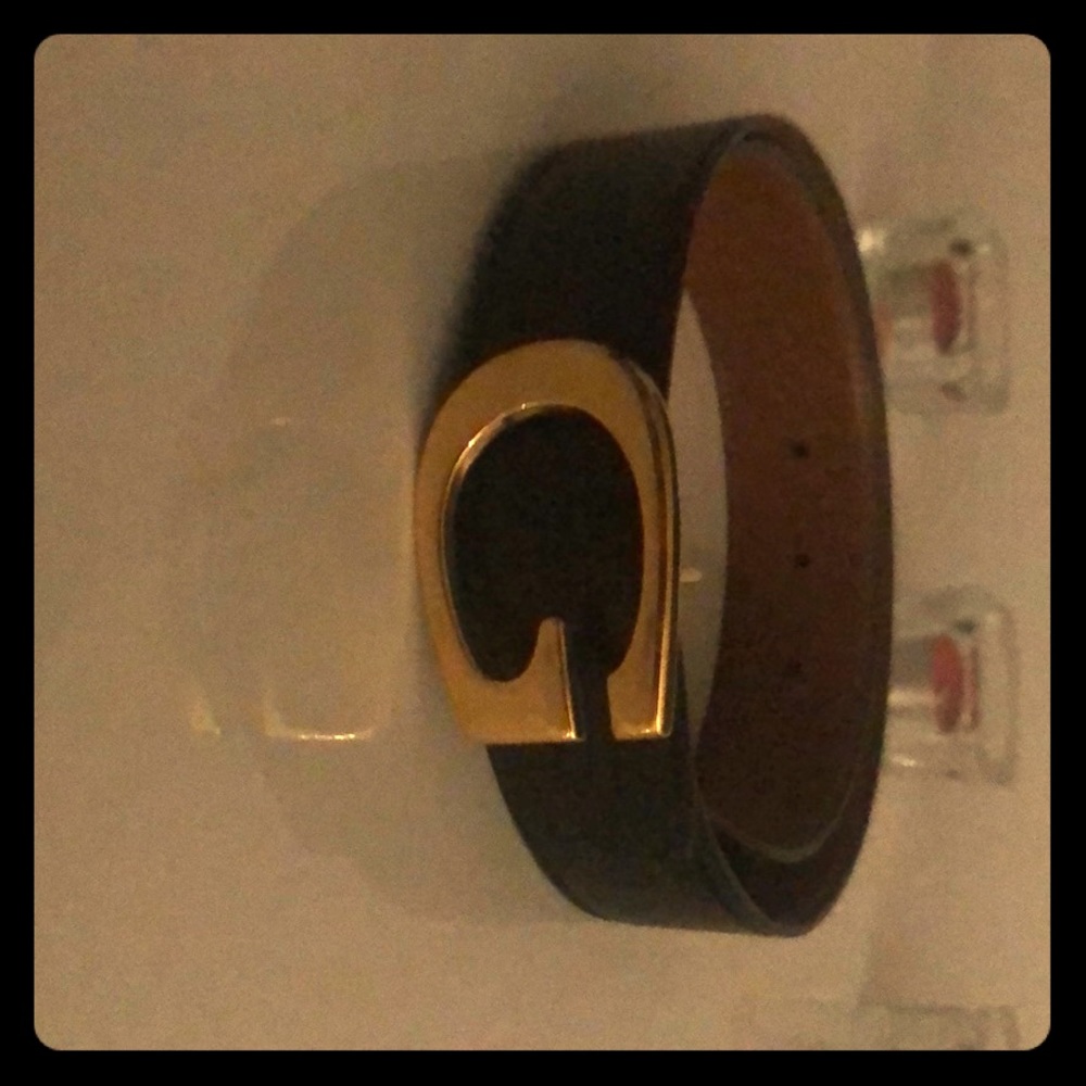 ✨Black leather authentic GUCCI belt ✨